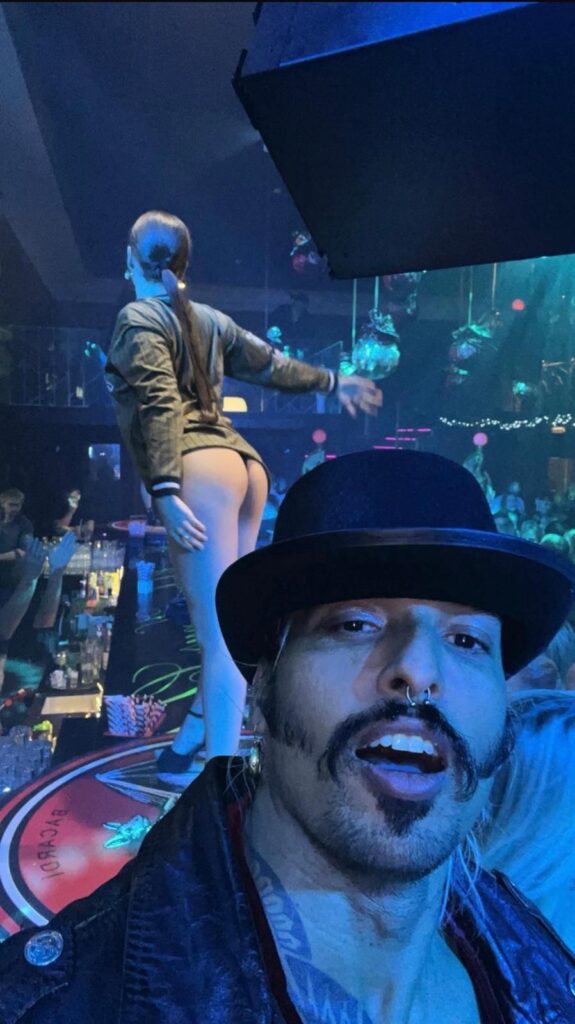 Mr Tipsy tour